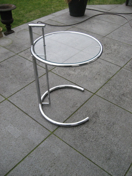 Bauhaus side table