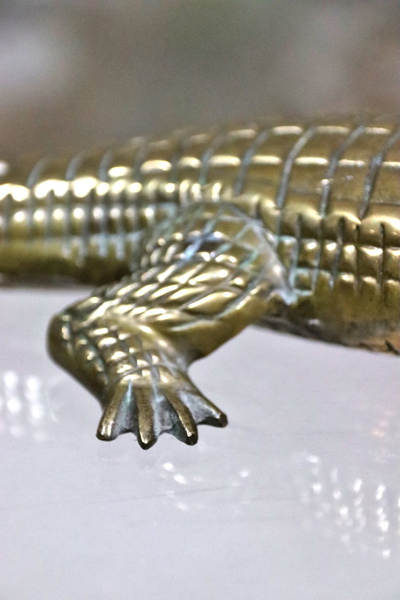 Image 1 of Crocodile vintage en laiton