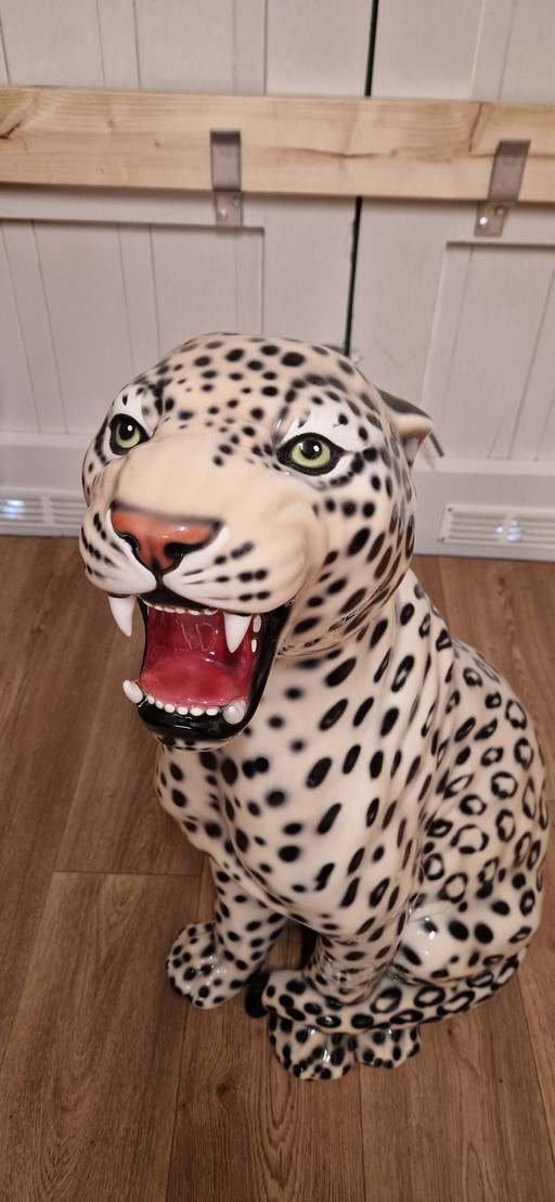 Ceramic leopard