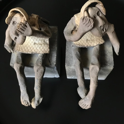 2x Bookends Of Ceramic