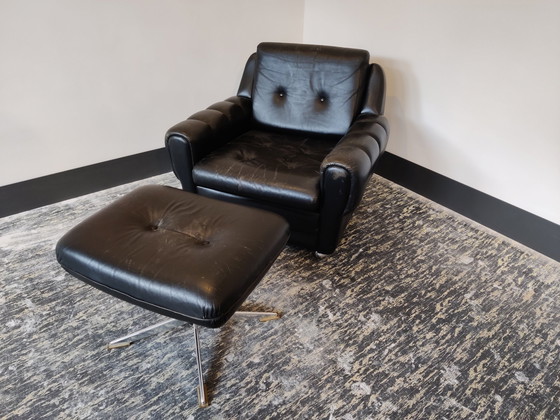 Image 1 of Fauteuil Club Avec Pouf, Black Leather