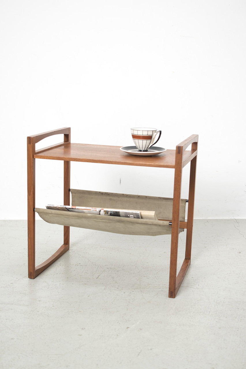 【miori】Kai Kristiansenマガジンテーブル/サイド Kai Kristiansen side table with magazine holder | €375 | Whoppah