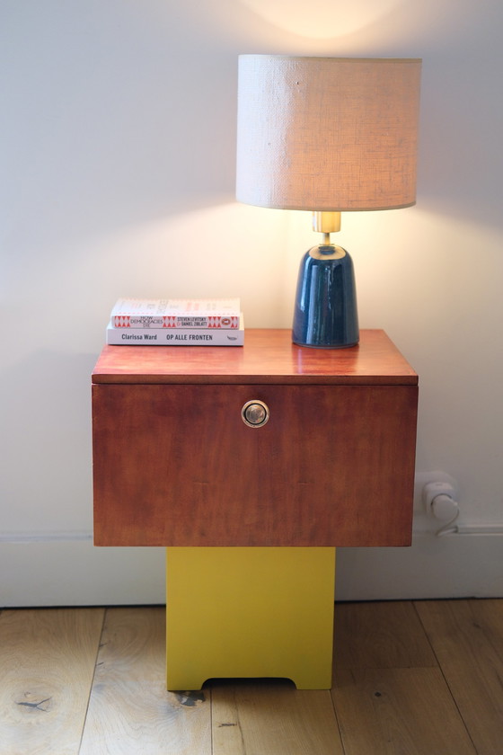 Image 1 of Comodino dal design vintage