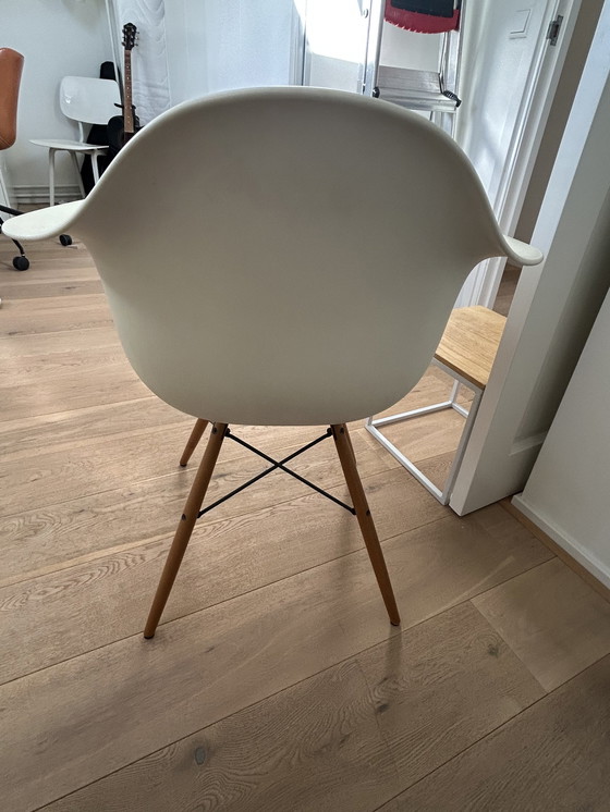 Image 1 of Sillón Vitra Eames DAW