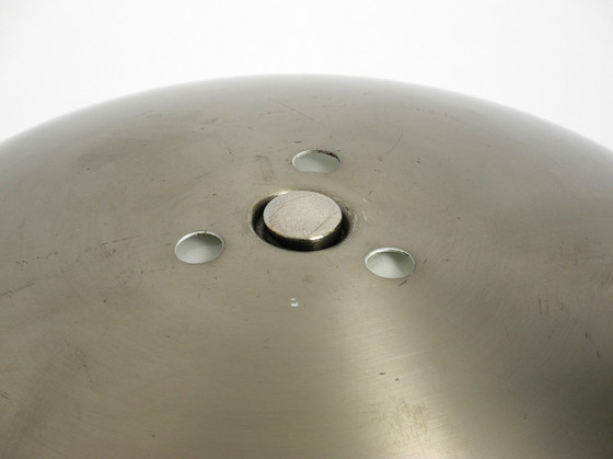 Image 1 of Rare grande lampe de table italienne en aluminium massif et verre au design de l'ère spatiale