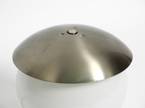 Image 1 of Rare grande lampe de table italienne en aluminium massif et verre au design de l'ère spatiale