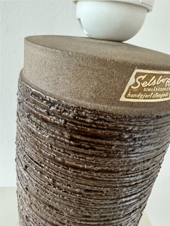 Image 1 of Lámpara de mesa Aage Rasmus Selsbo, pie de lámpara, gres, cerámica, Suecia, mediados de siglo, diseño de los años 60, esgrafiado