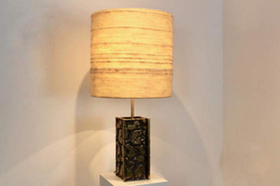 Image 1 of Brutalist metal sculptured table lamp with raw woolen structured shade