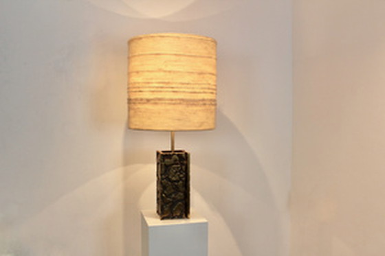 Image 1 of Brutalist metal sculptured table lamp with raw woolen structured shade