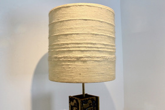 Image 1 of Brutalist metal sculptured table lamp with raw woolen structured shade