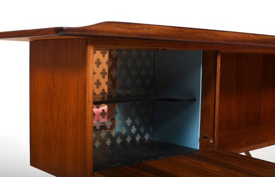 Image 1 of Bureau vintage Boomerang par Peter Løvig Nielsen