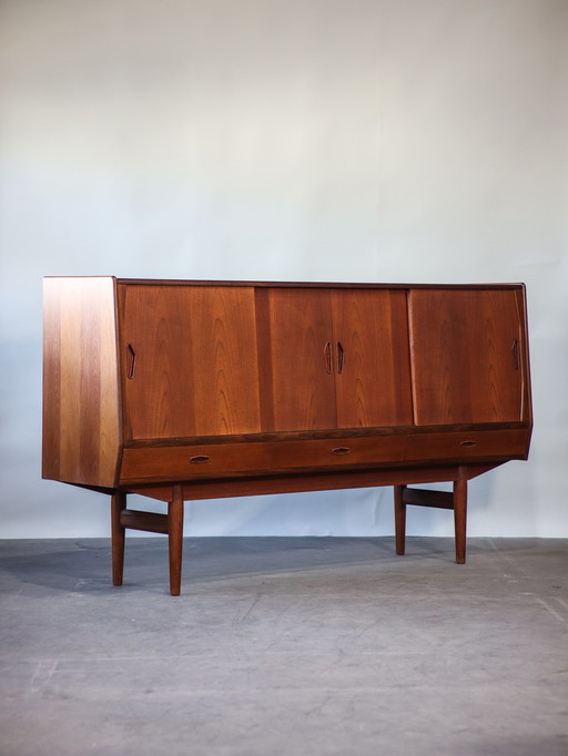 Vintage Sideboard with bar