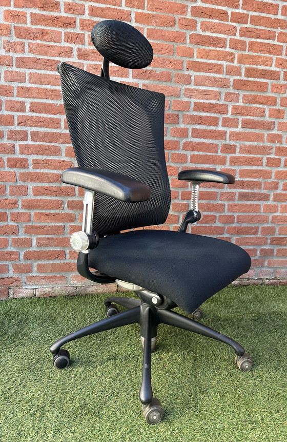 Image 1 of Mario Bellini Vitra Ypsilon office chair