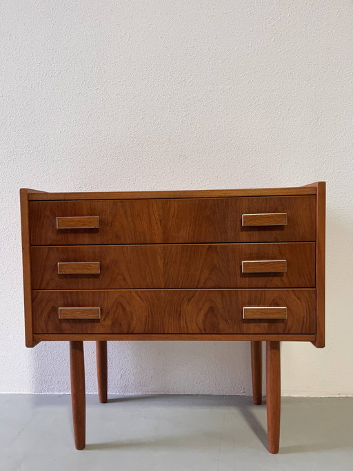 Danish teak chest of drawers