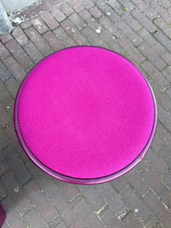 Image 1 of Leolux Barillo Stool Pink Purple