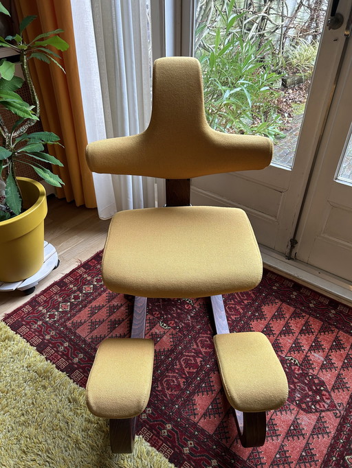 Stokke Varier Tharsit Knee Chair