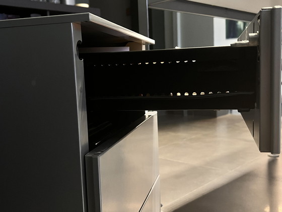 Image 1 of Modern office furniture with drawer unit