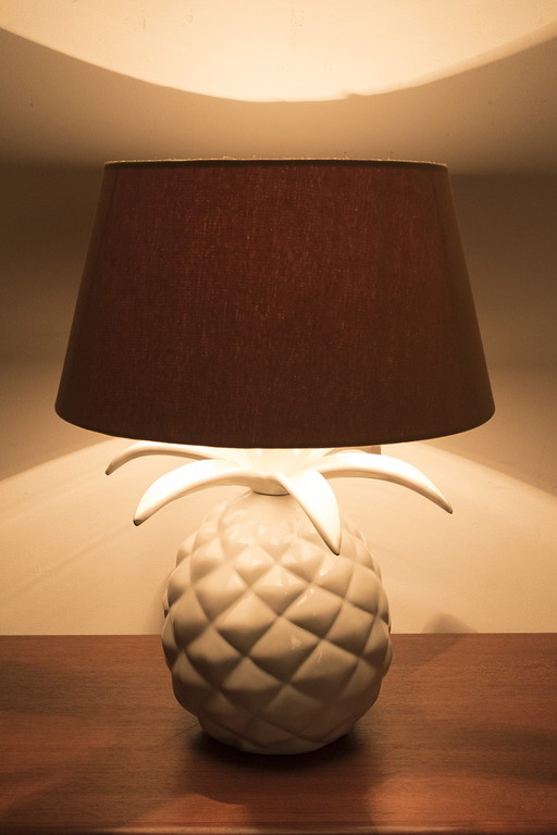 Vintage pineapple table lamp