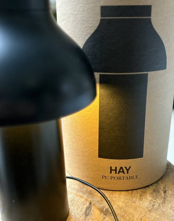 Image 1 of Hay Pc Portable