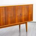Années 60 Sideboard, en noyer restauré, 191cm