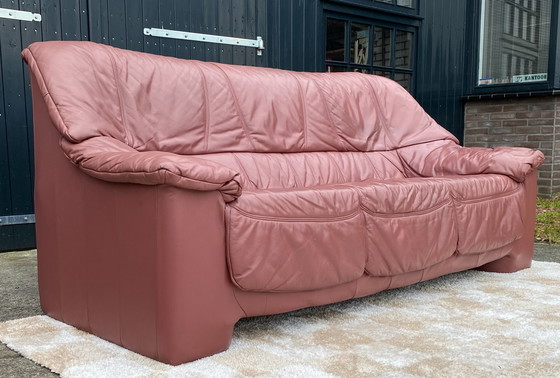 Image 1 of Vintage old pink leather 3-seater sofa