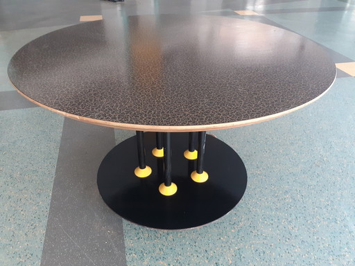 Leolux Table