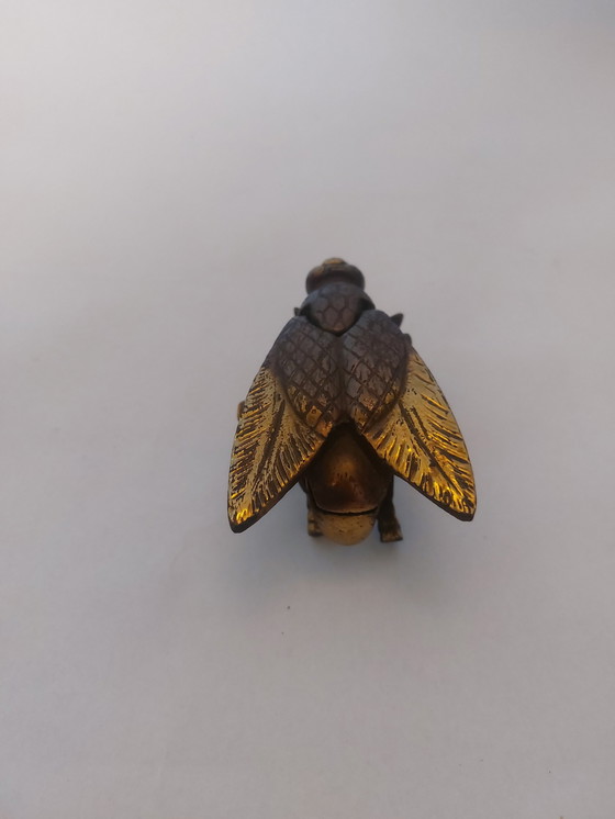 Image 1 of Joyero de latón con forma de mosca 