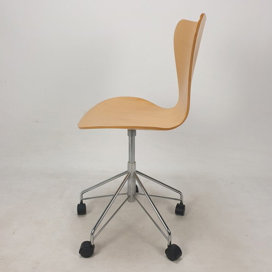 Image 1 of Sedia girevole da ufficio vintage modello 3117 di Arne Jacobsen per Fritz Hansen, anni '90