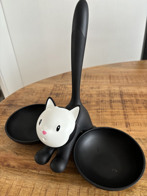 Alessi cat food bowl