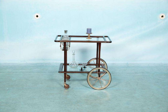 Image 1 of Chariot de service italien vintage en noyer et verre, années 50 Gio Ponti