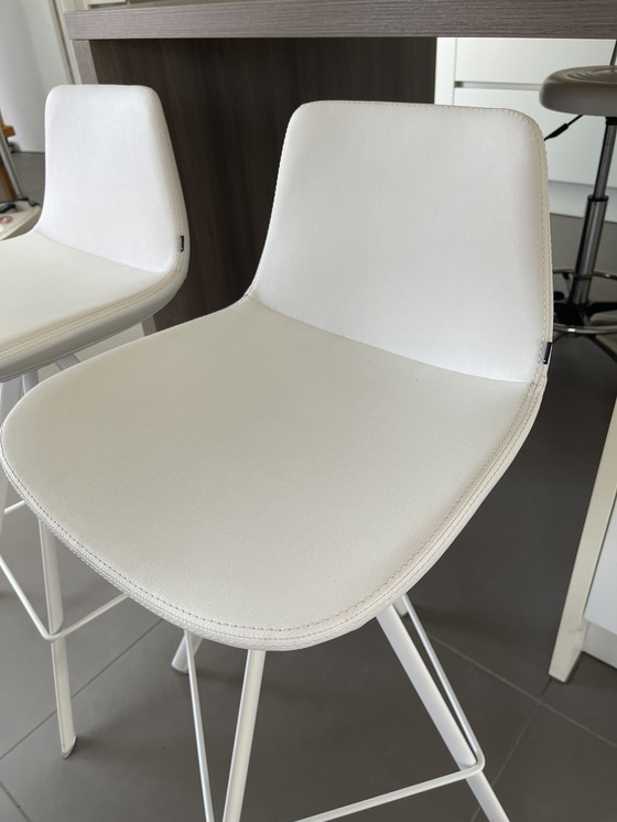 Image 1 of 2x Joli Rafael bar stool