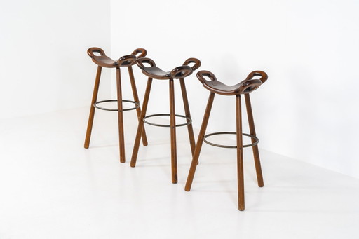 Set Of 3 Brutalist “Marbella” Stools Manufactured By Confonorm And Attributed To Sergio Rodrigues (Spain, 1970S).