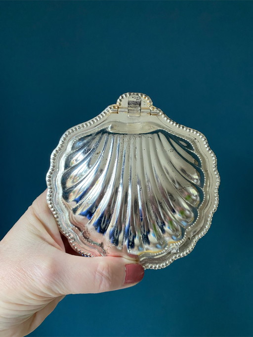 Silver-plated caviar or butter shell