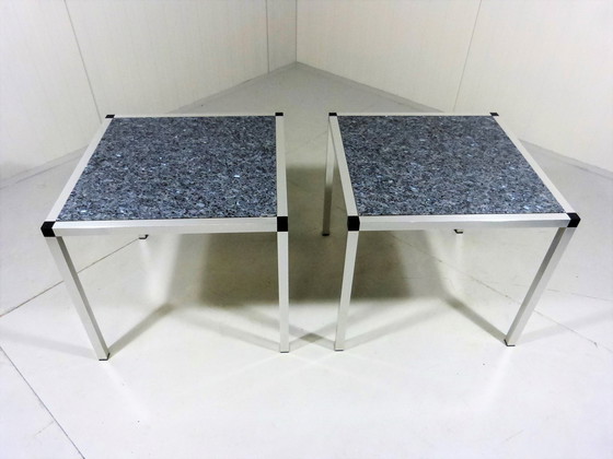 Image 1 of 2 tables d'appoint en granit, 1970-80s