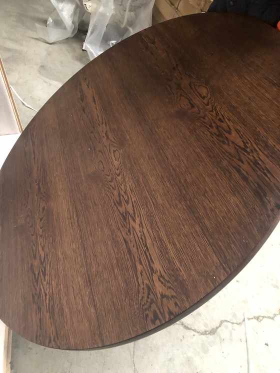 Image 1 of Design Dining Table Model Archi For Puik Round 130 Cm Walnut