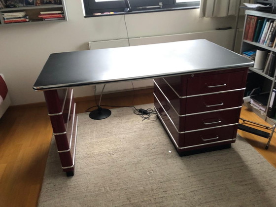 Image 1 of Müller Desk Wine Red