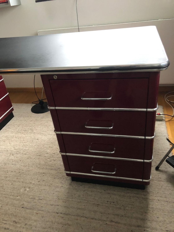 Image 1 of Müller Desk Wine Red