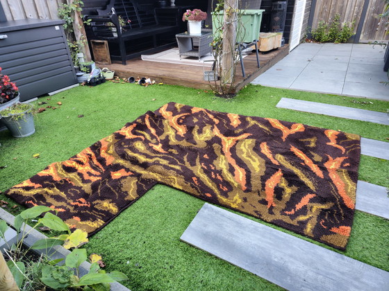 Image 1 of Funky Vintage Space Age rug