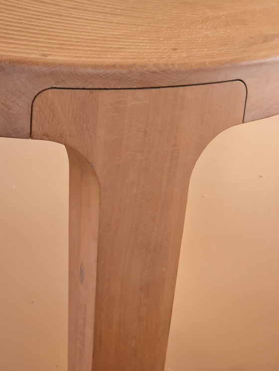 Image 1 of Table Isola From Linteloo