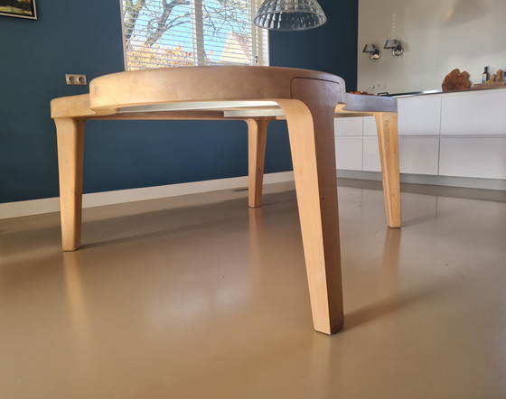 Image 1 of Table Isola From Linteloo