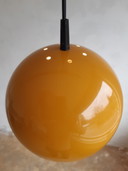 Lampada a sospensione vintage Space Age Eyeball in giallo ocra