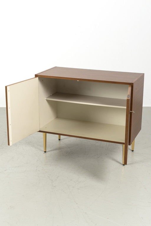 Vintage 2-door cabinet