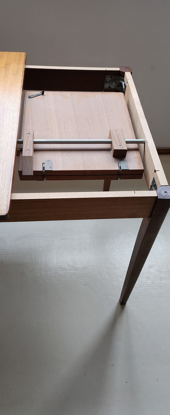 Image 1 of Pastoe Extendable Dining Table