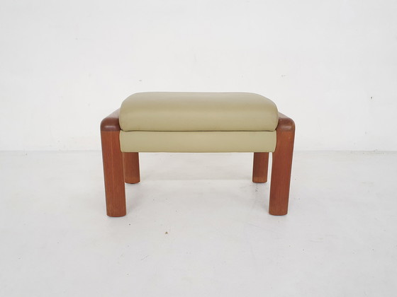 Image 1 of Pouf en cuir et teck de Sven Ellekaer pour Komfort, Danemark, années 1960