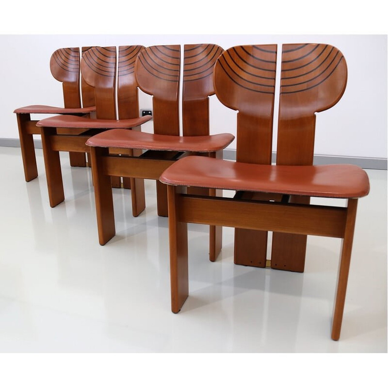 Vintage dining set by Scarpa Tobia and Afra for Maxalto Vintage dining set by Scarpa Tobia and Afra for Maxalto