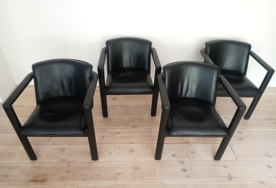 Image 1 of 4X Leolux Cachucha Dining Chairs.