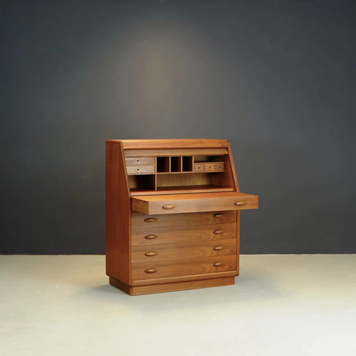 Vintage writing desk by Bent Møller Jørgensen for Dyrlund Møbelfabrik