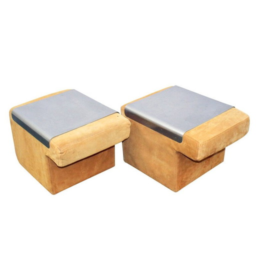 Un paio di estremità per divano in pelle scamosciata e acciaio inossidabile - anni '70