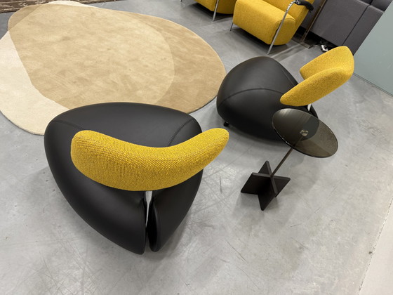 Image 1 of 2 Leolux Pallone Armchair Black Leather Yellow Fabric