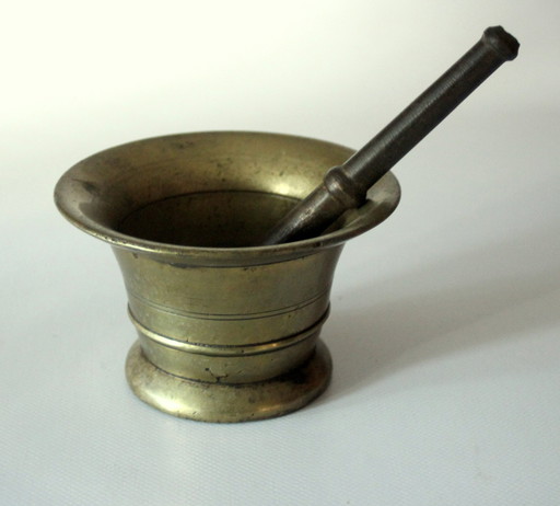 18th Century - Antique mortar with pestle made of solid brass/bronze